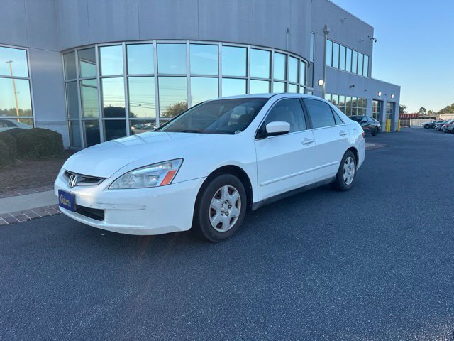 Used 2005 White Honda LX image 2