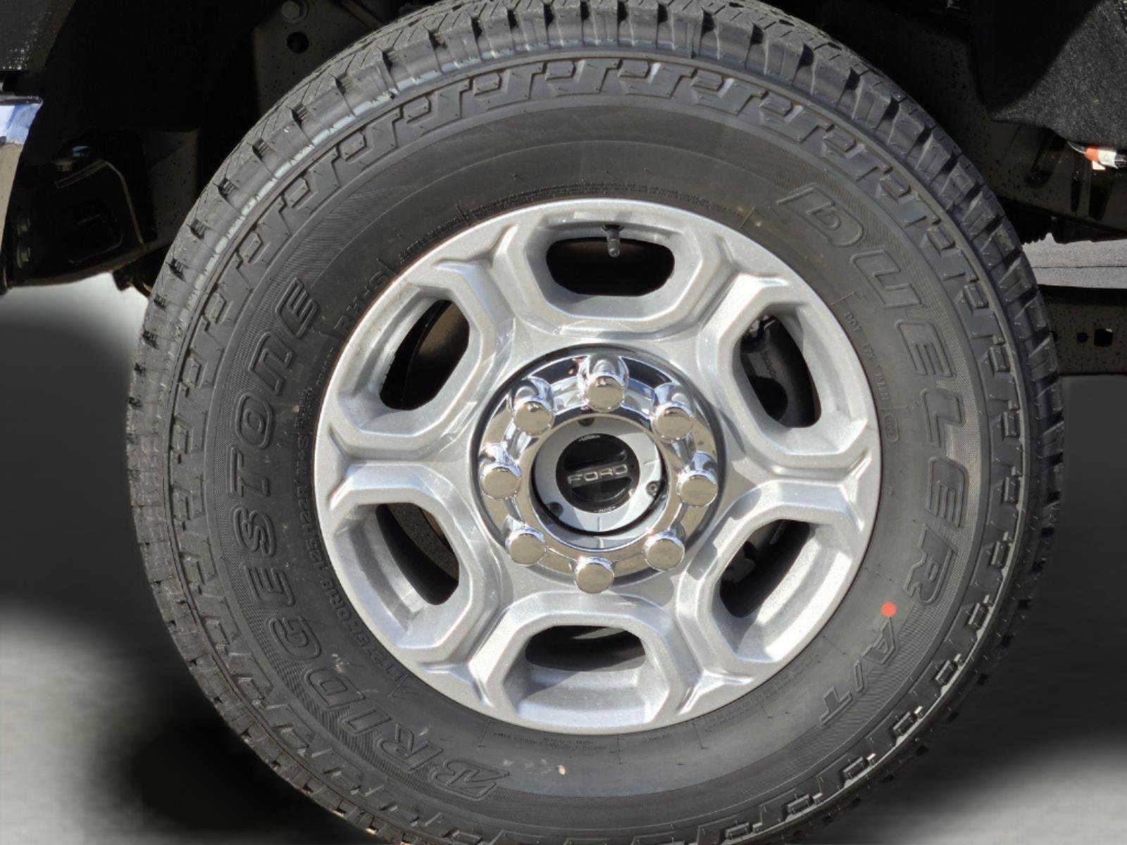 New 2026 Agate Black Metallic Ford F-350® XLT image 7
