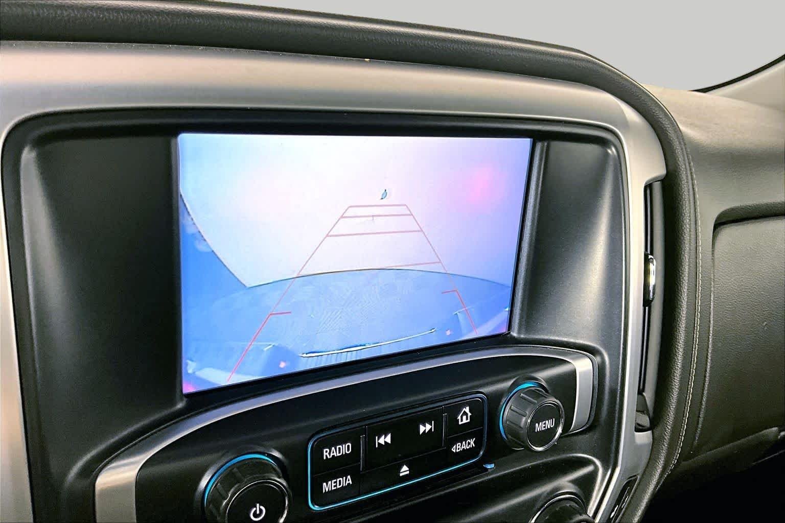 Used 2018 Cardinal Red GMC SLE image 25