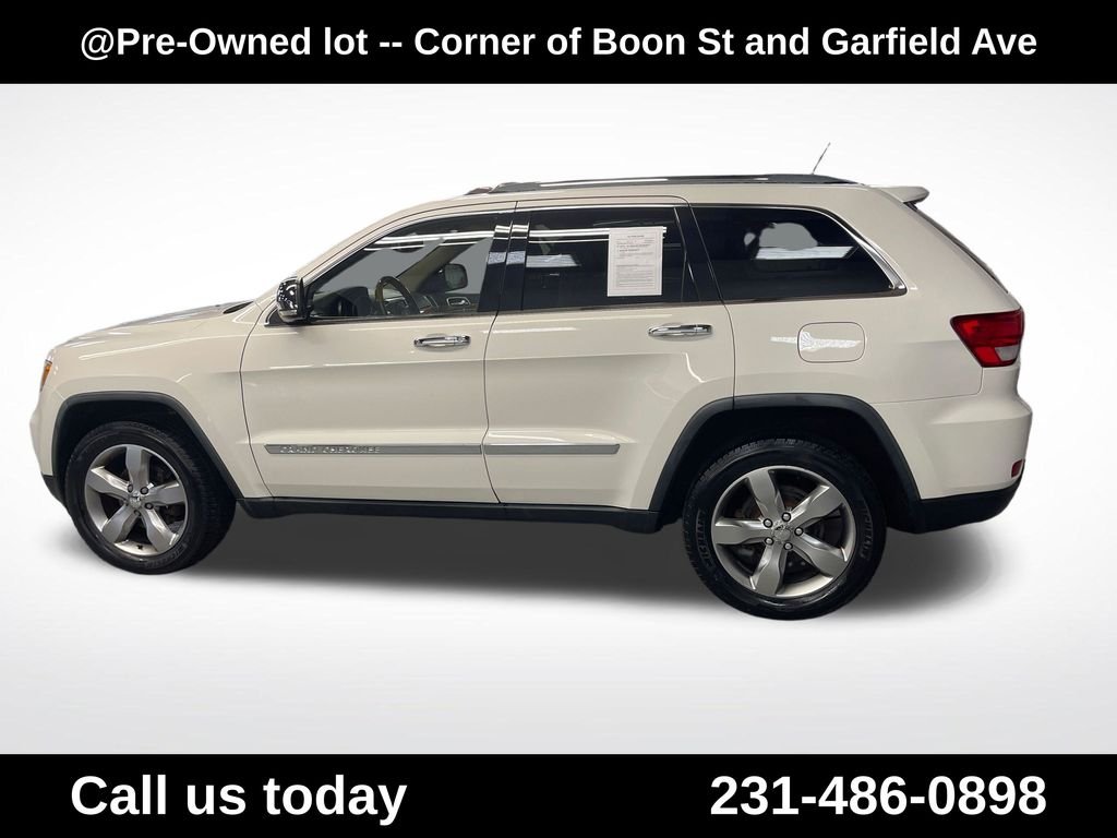 Used 2011 White Jeep Overland image 2