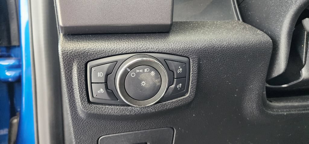 Used 2017 Lightning Blue Ford XL image 22