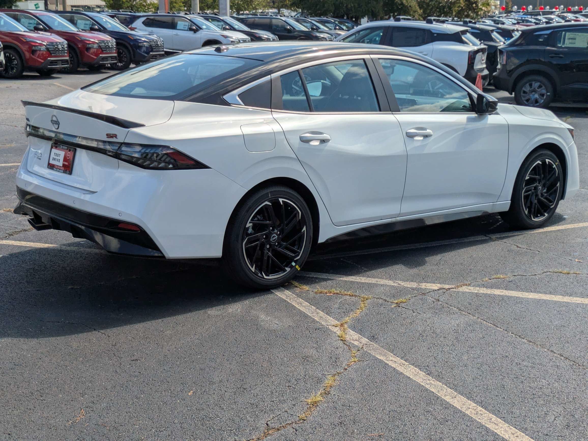 New 2026 White Nissan SR image 2
