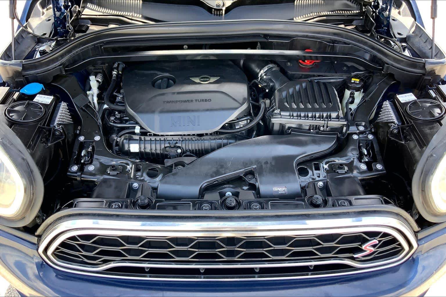 Used 2018 MINI Yours Lapisluxury Blue MINI Cooper S image 31