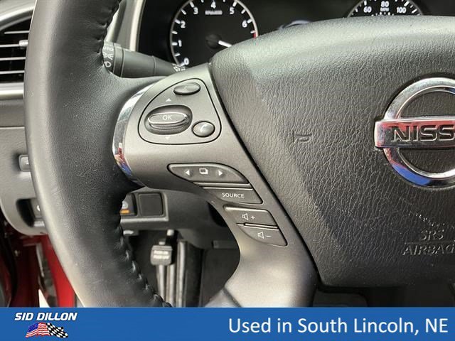 Used 2020 Cayenne Red Metallic Nissan Platinum image 9