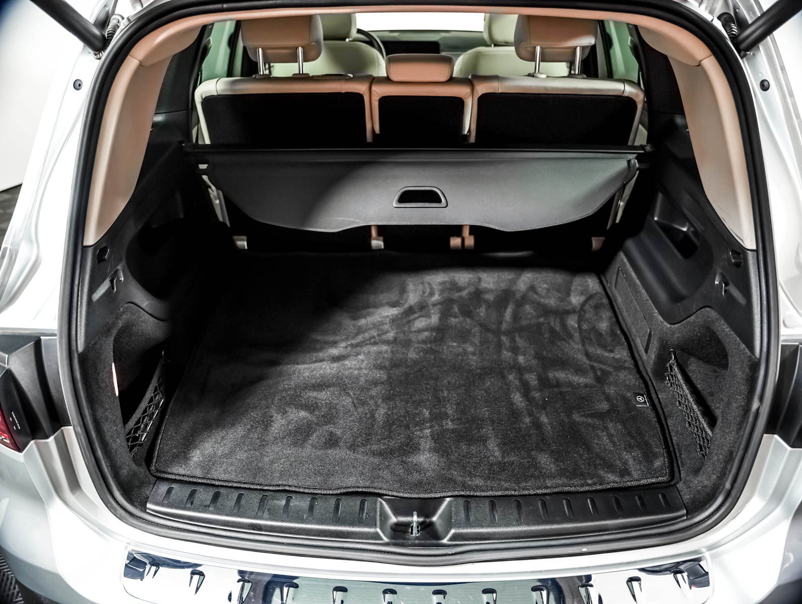 Certified Used 2023 Iridium Silver Metallic Mercedes-Benz EQB 300 4MATIC® SUV image 5
