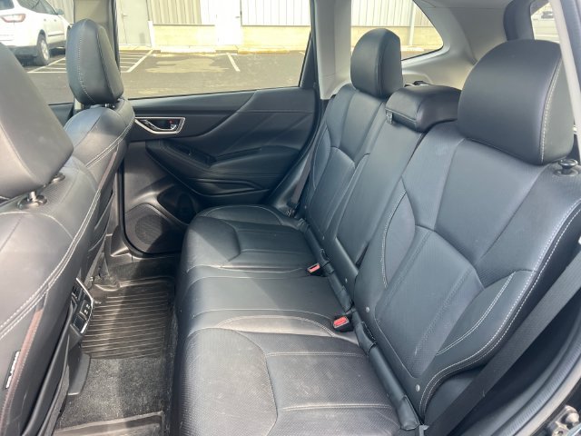 Used 2019 Crystal Black Silica Subaru Limited image 18