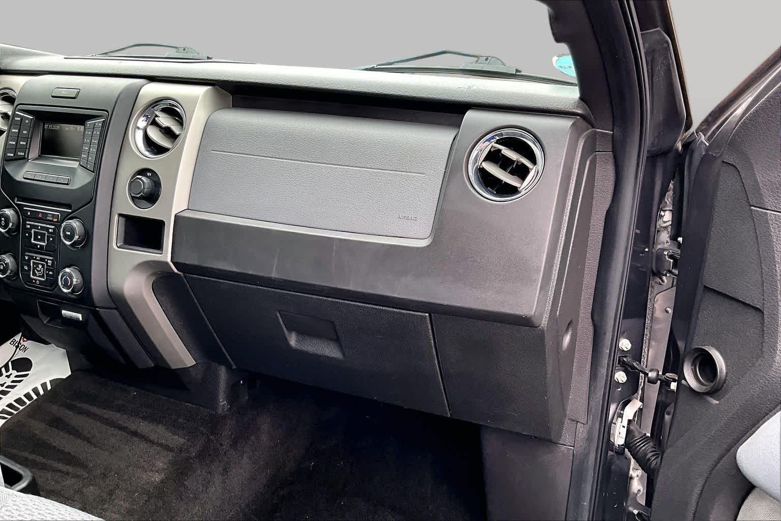 Used 2014 Sterling Gray Metallic Ford XLT image 19