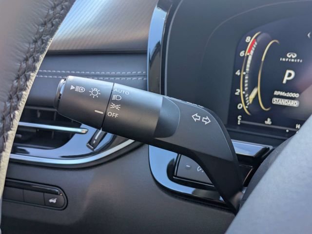 New 2027 MINERAL BLACK INFINITI Luxe FWD image 29