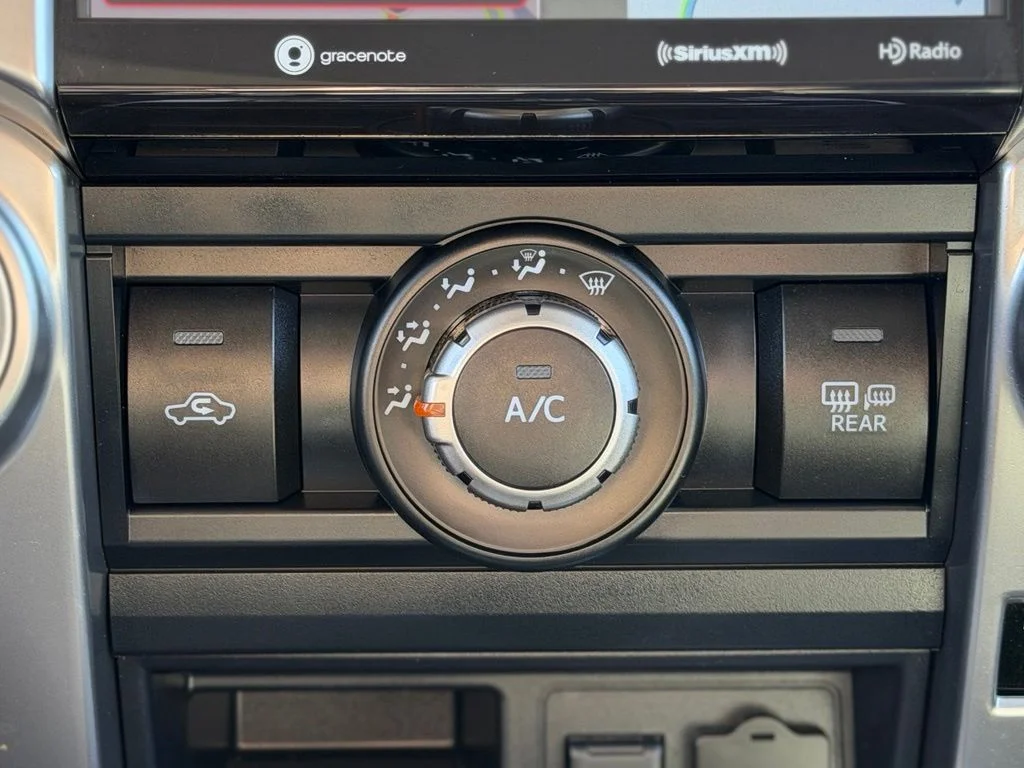 Used 2024  Toyota SR5 Premium image 18