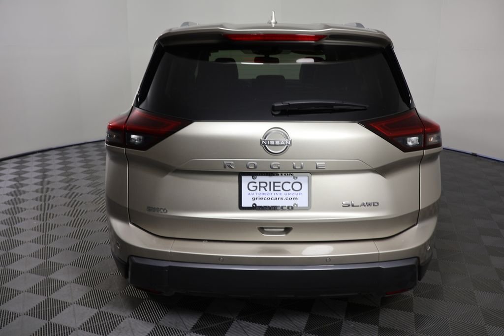 2025 Nissan Rogue SL - Photo 7