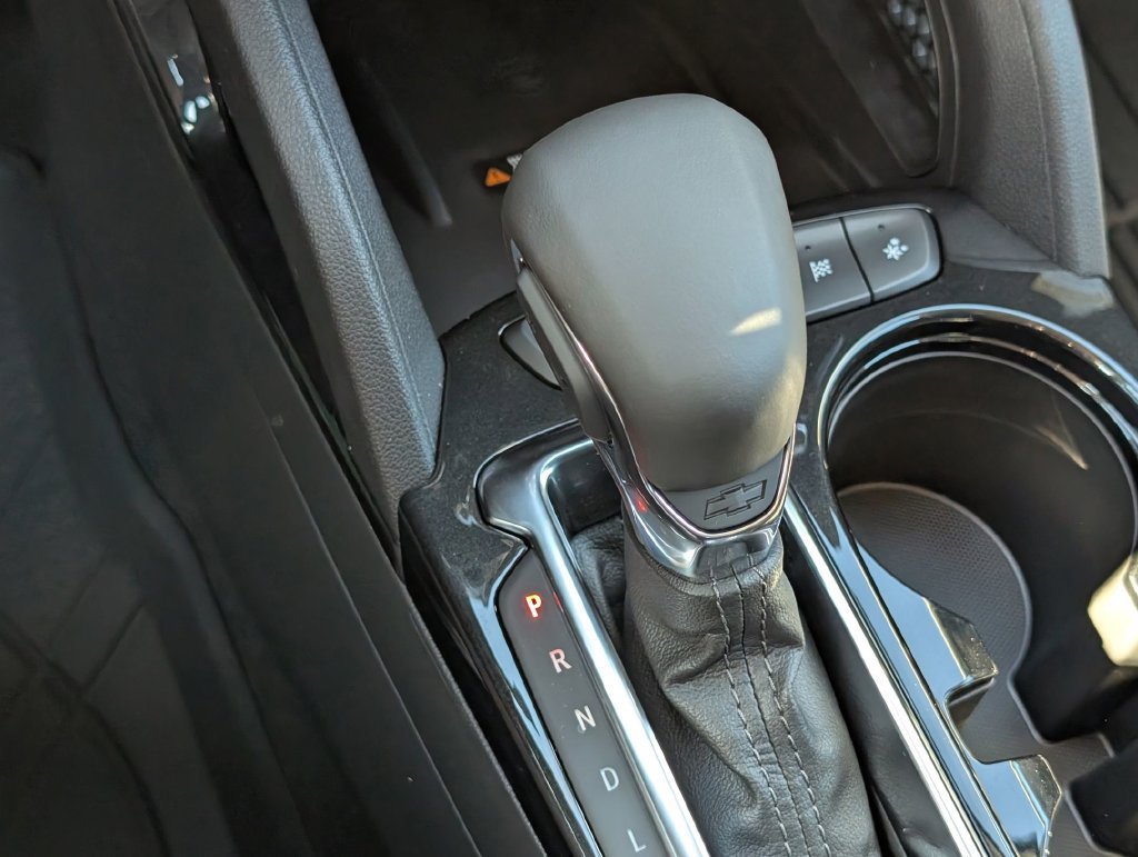 New 2026 Summit White Chevrolet LT image 20
