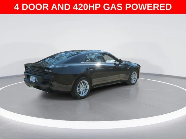 New 2026 Diamond Black Crystal Pearlcoat Dodge R/T image 8