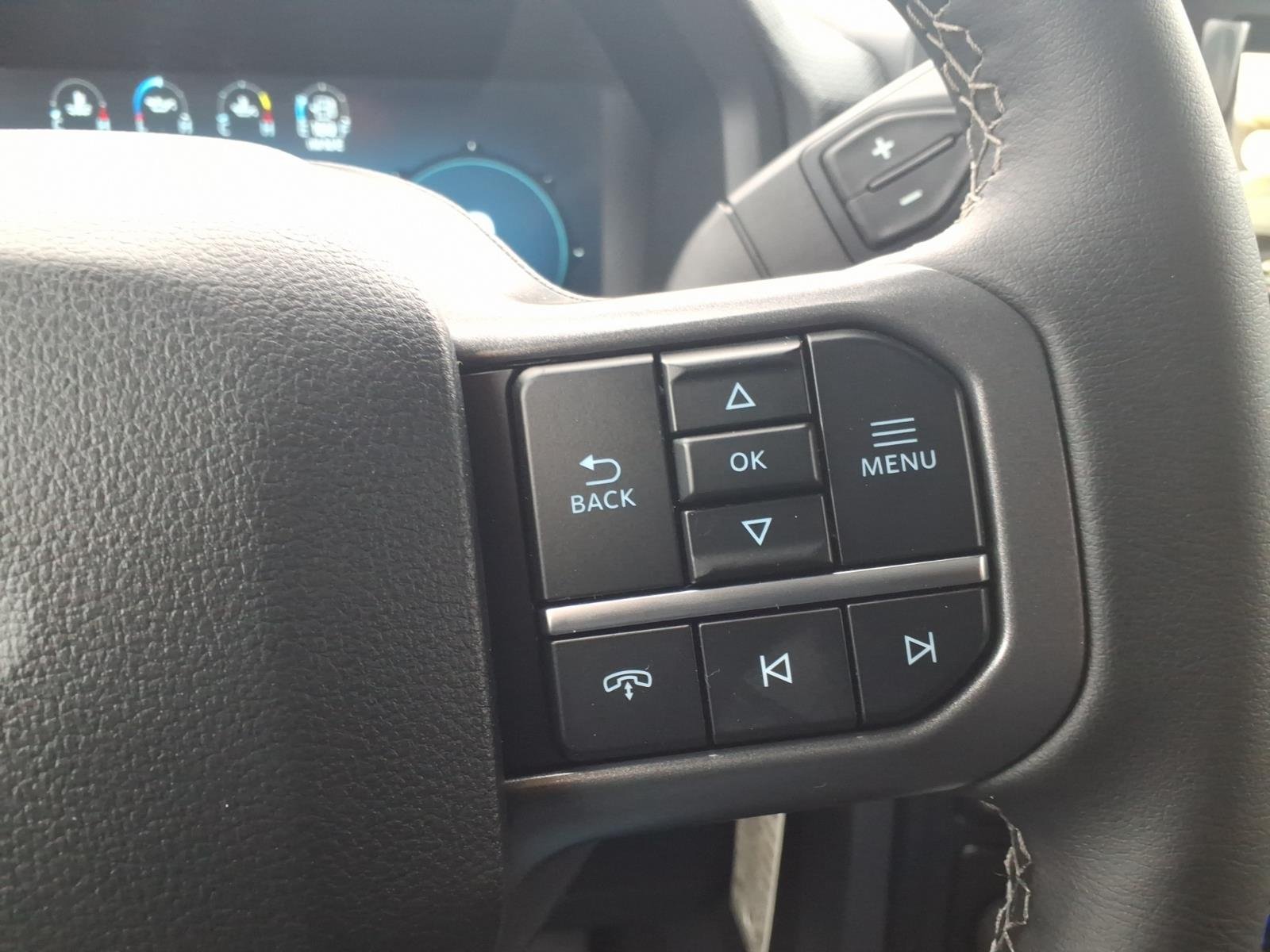New 2026 Agate Black Metallic Ford XLT image 22
