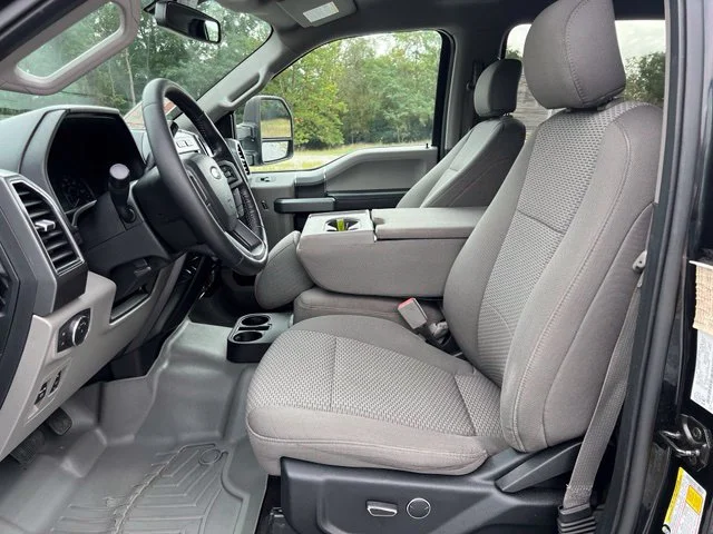 Used 2018 Black Ford XLT image 9