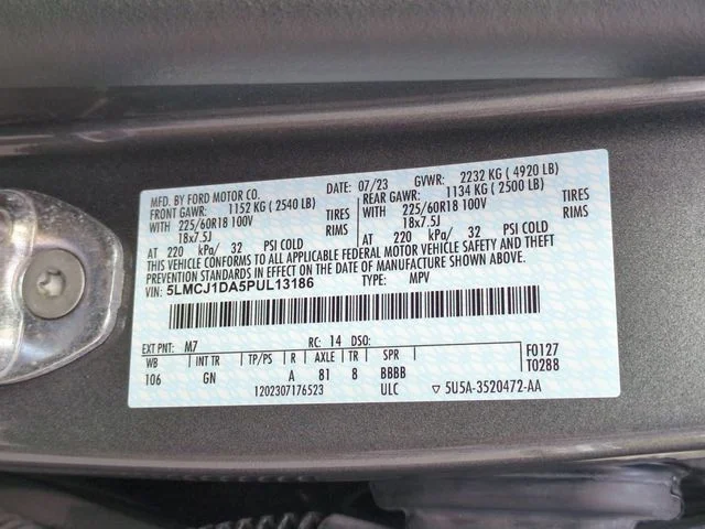 Used 2023 Gray Lincoln Standard image 36