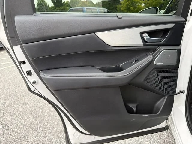 Used 2025 White Acura Technology Package image 22