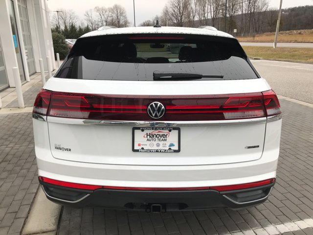 New 2026 Opal White Pearl Volkswagen 2.0T SE w/Technology image 7