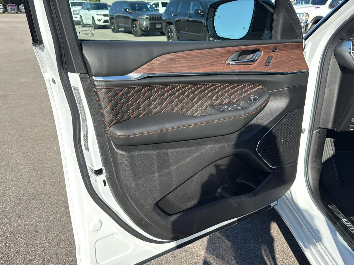 New 2025 Bright White Clearcoat Jeep Summit image 19