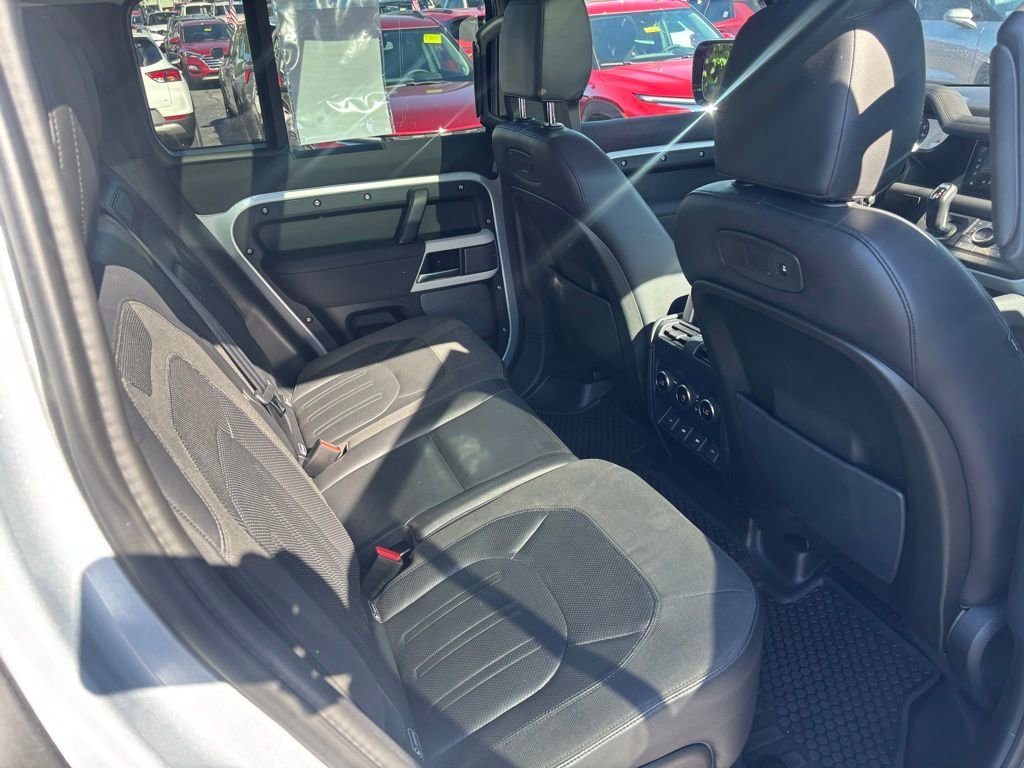 2020 Land Rover Defender First Edition - Photo 9