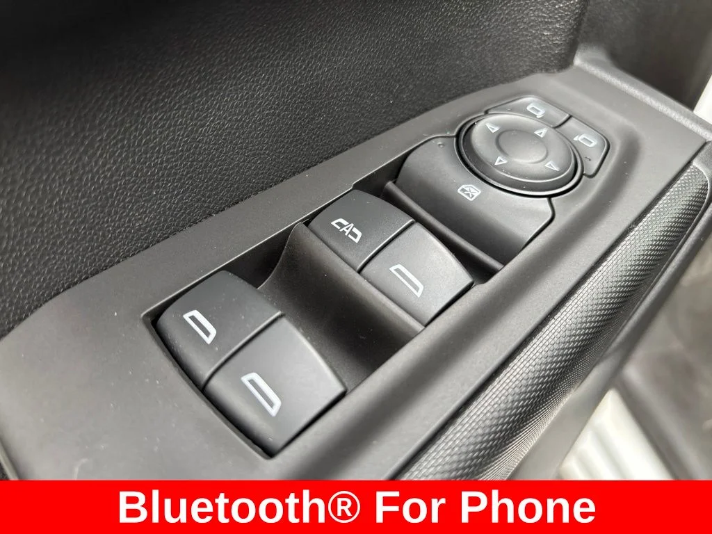 Used 2021 White Chevrolet Custom image 16