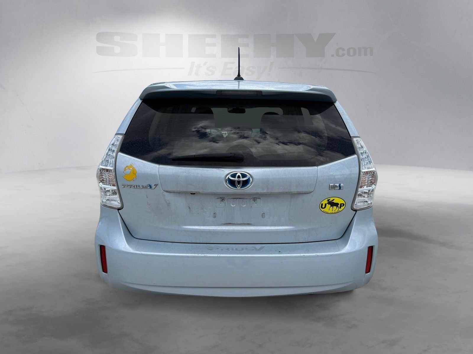 Used 2012 Blue Toyota Three image 11
