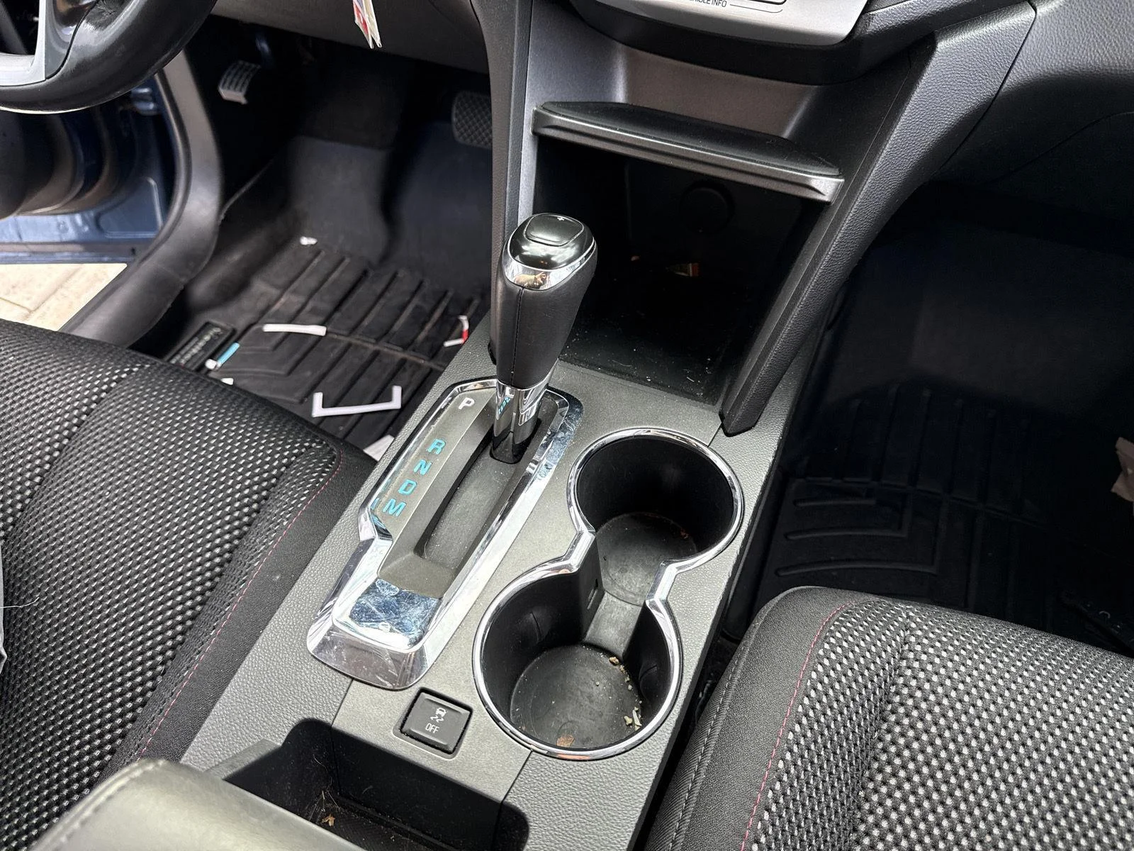 Used 2016 Patriot Blue Metallic Chevrolet LT image 8