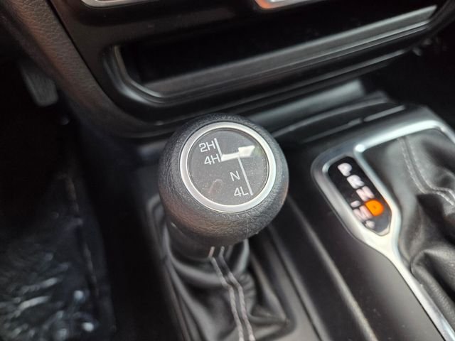 Used 2022 Silver Jeep Unlimited Sahara image 24