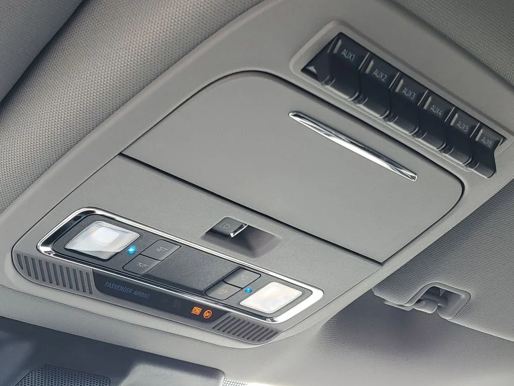 New 2026 Carbonized Gray Metallic Ford F-350® Lariat® image 19