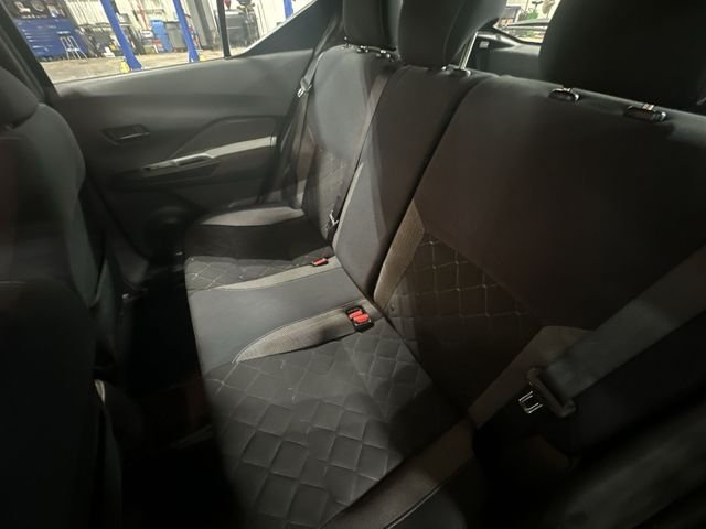 Used 2018 Black Nissan S image 30