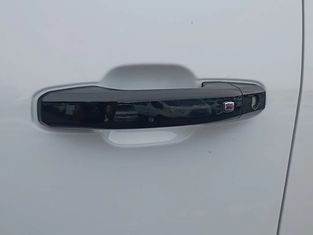 Used 2025 White GMC AT4X image 14