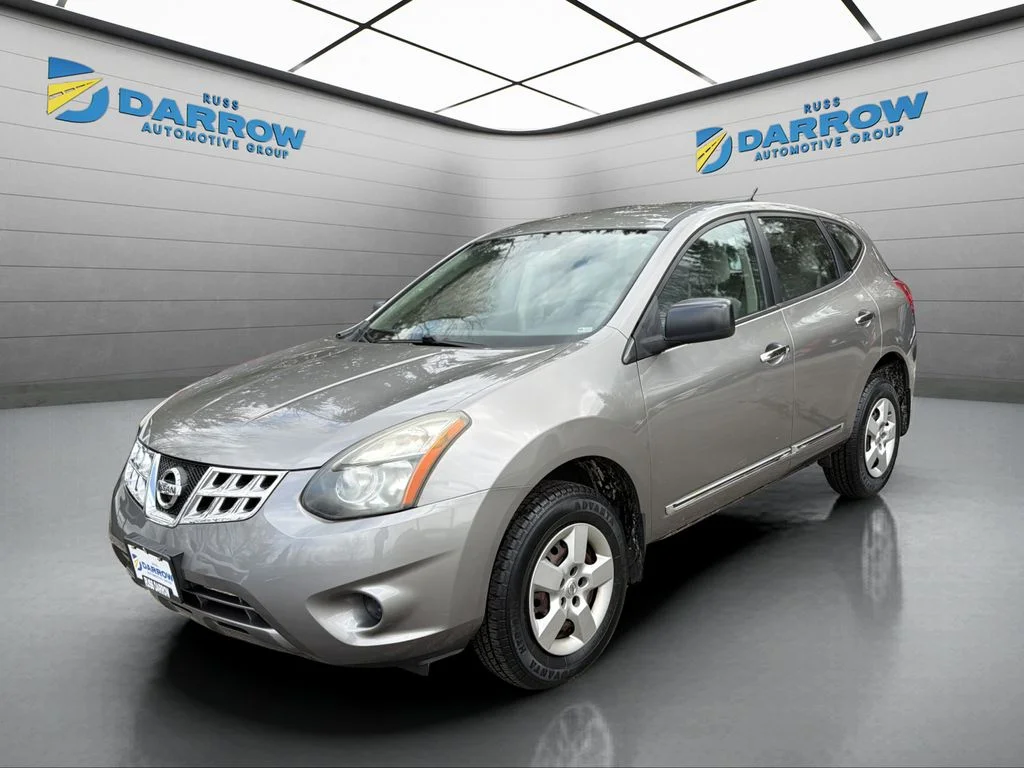 2014 Nissan Rogue Select S FWD's photo