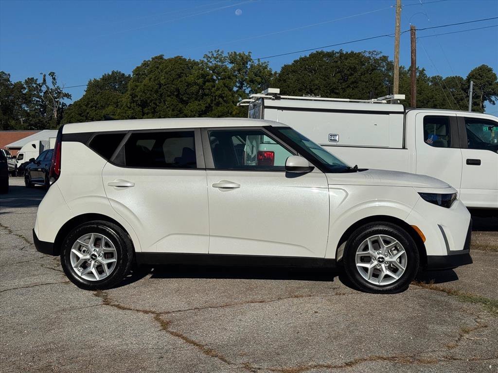 Used 2024 Kia Soul LX with VIN KNDJ23AU2R7902235 for sale in West Union, SC