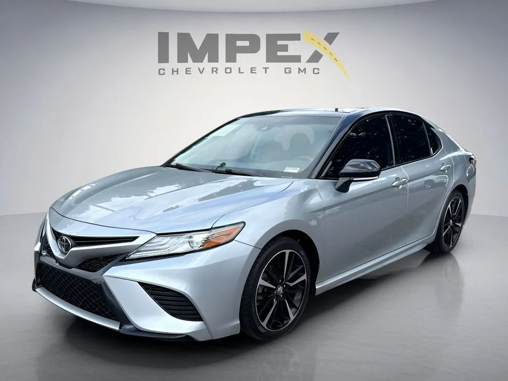 Used 2019  Toyota XSE image 1
