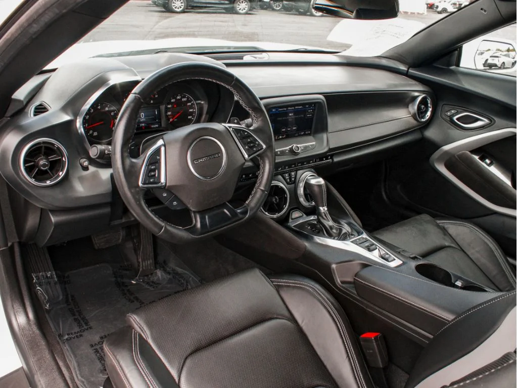 Used 2024 Summit White Chevrolet 2LT image 8