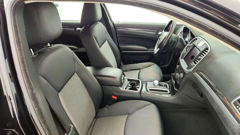Used 2020 Gloss Black Chrysler Touring RWD w/ Sport Appearance Package image 24