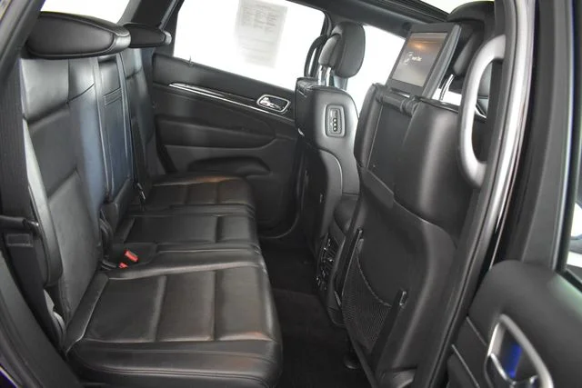 2018 Jeep Grand Cherokee Overland - Photo 18