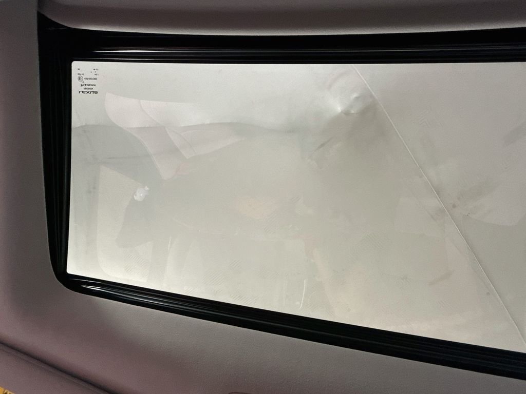 Used 2017 Silver Lining Metallic Lexus Base image 20