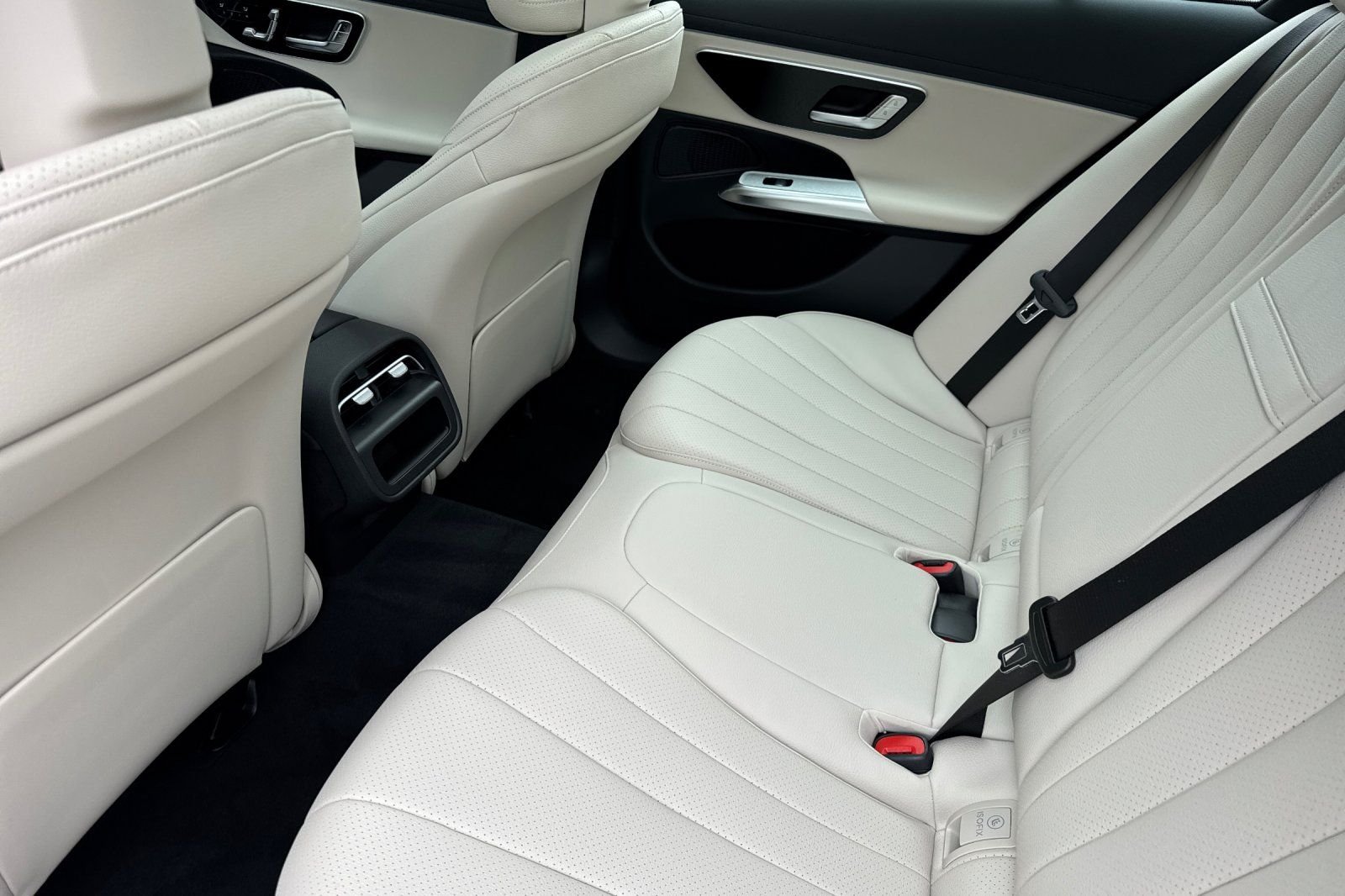 New 2026 Polar White Mercedes-Benz E 350 image 10