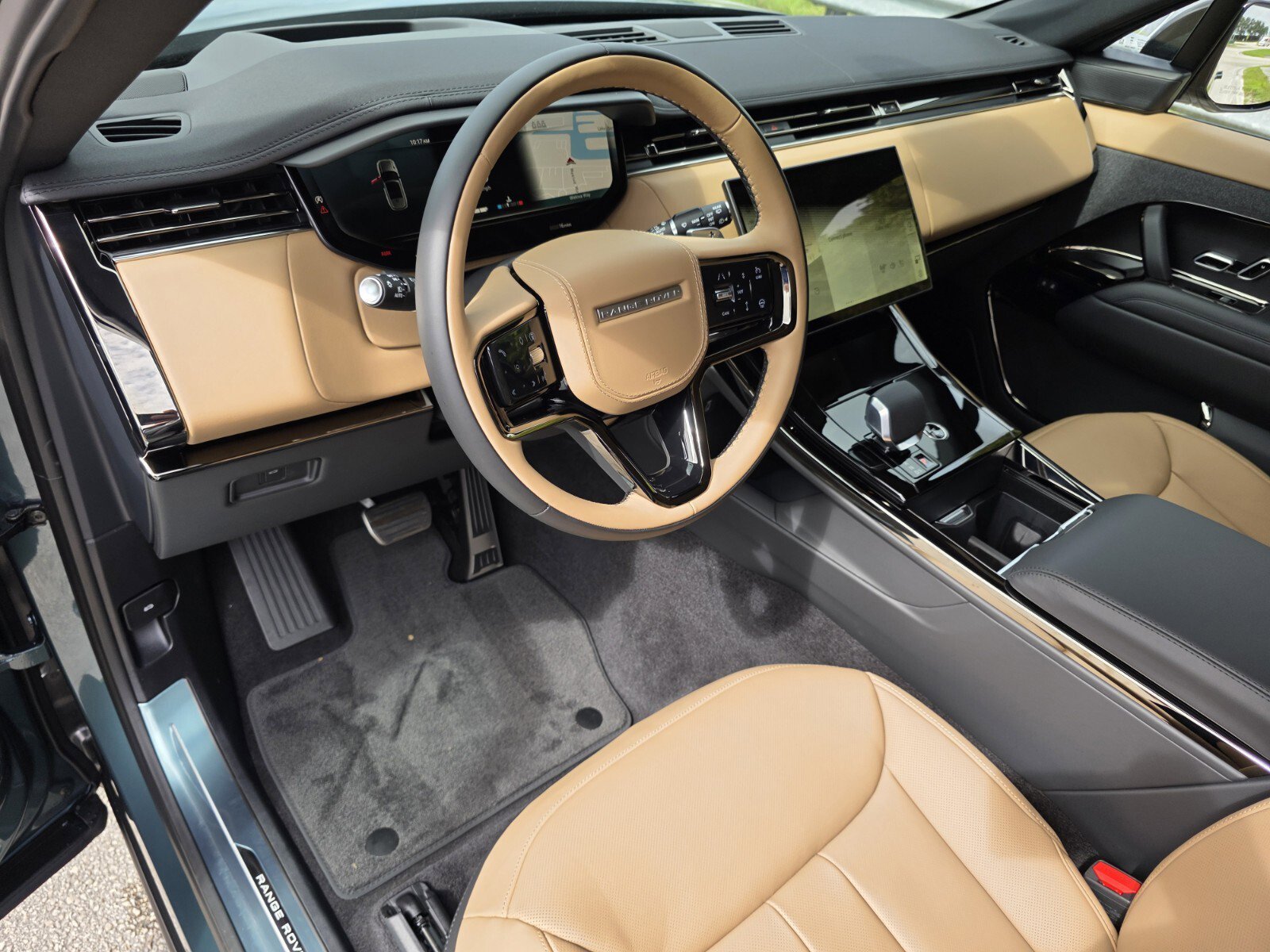 New 2026 Giola Green Land Rover Dynamic SE image 11