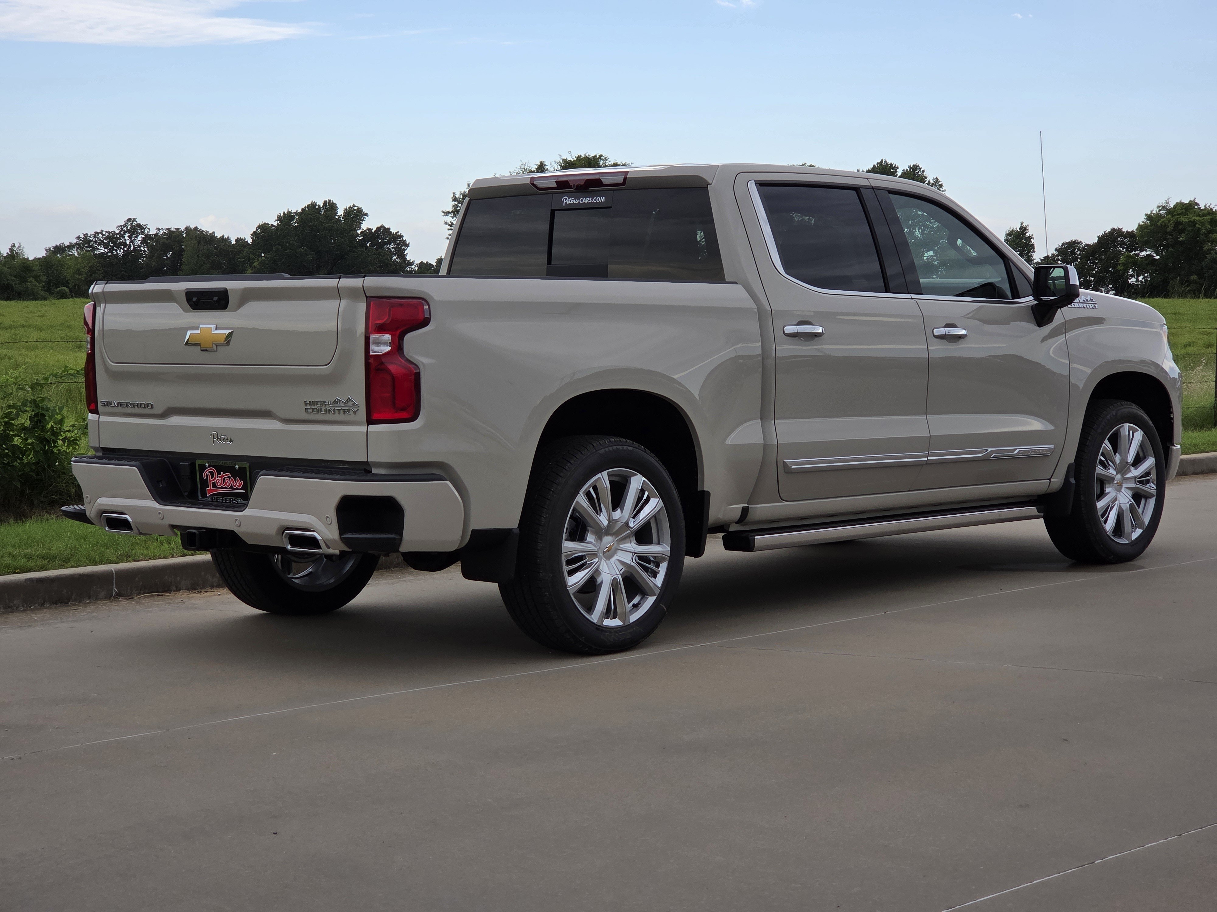 2026 Chevrolet Silverado 1500 High Country - Photo 3