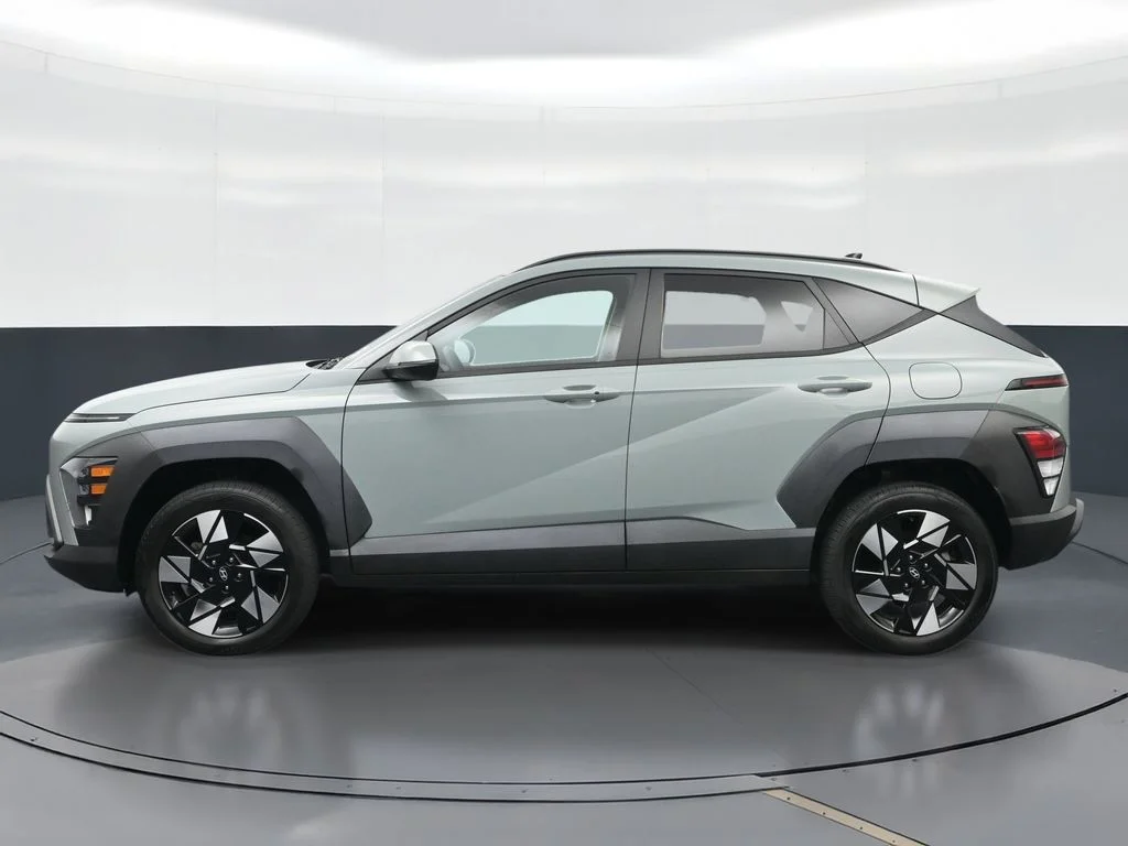 Certified Used 2024 Green Hyundai SEL image 5