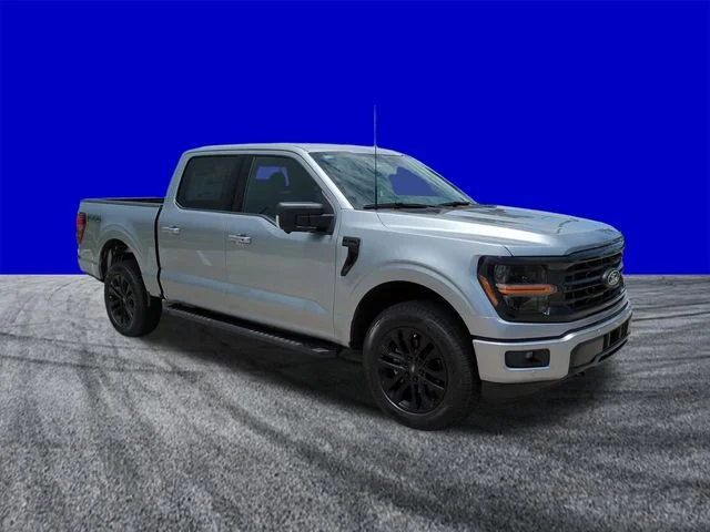 New 2026 Iconic Silver Metallic Ford XLT image 2
