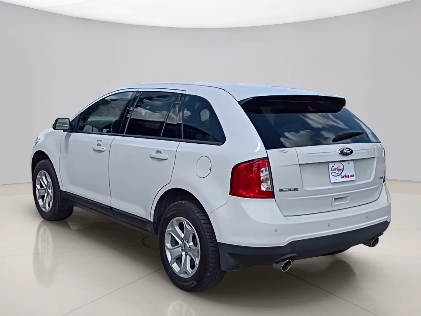 Used 2013 White Ford SEL FWD image 3