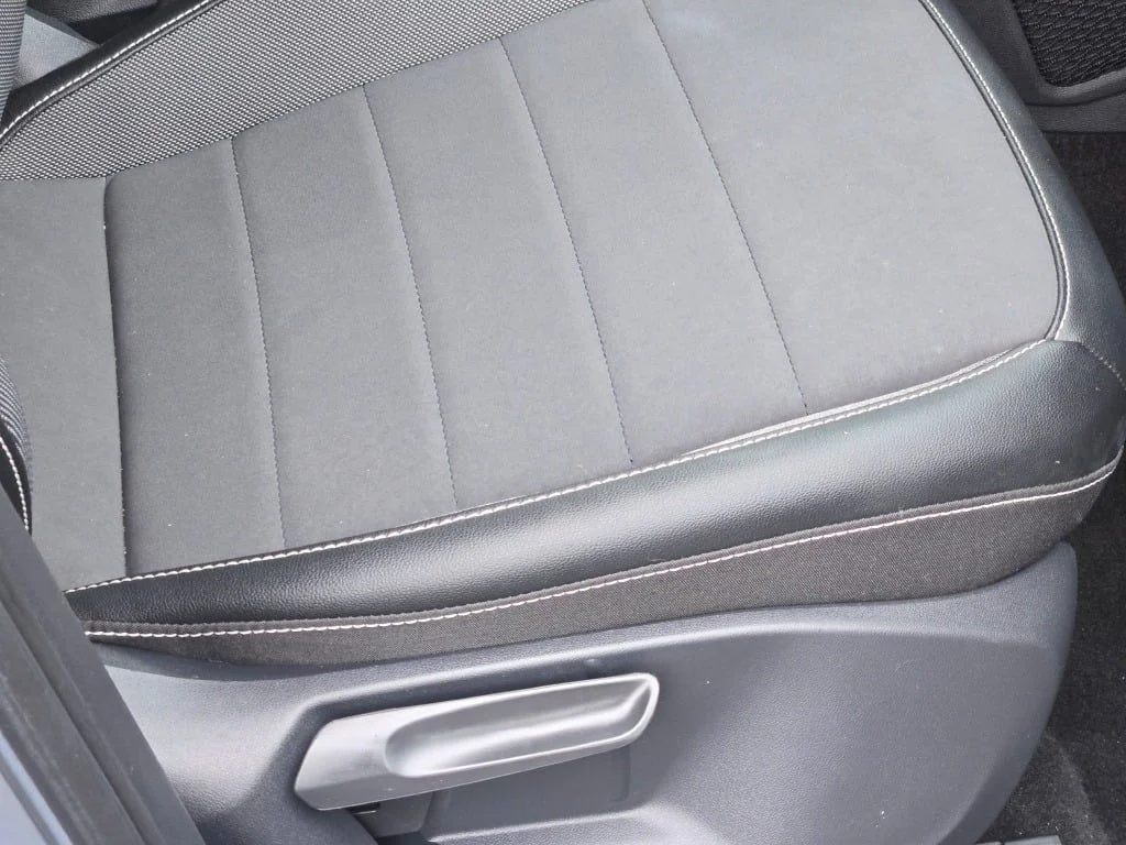 Certified Used 2023 Gray Volkswagen 1.5T SE image 6