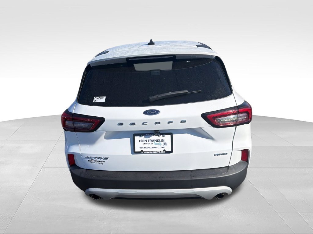 Used 2023 White Ford Active image 4