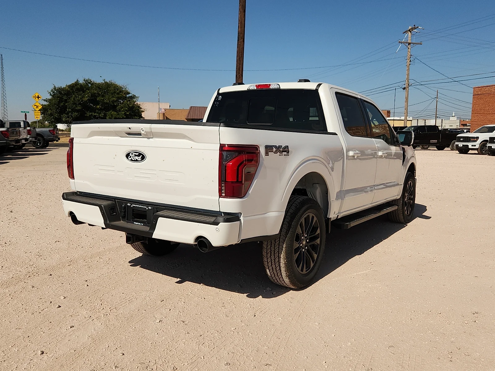 New 2026 Star White Metallic Tri-Coat Ford Lariat image 7