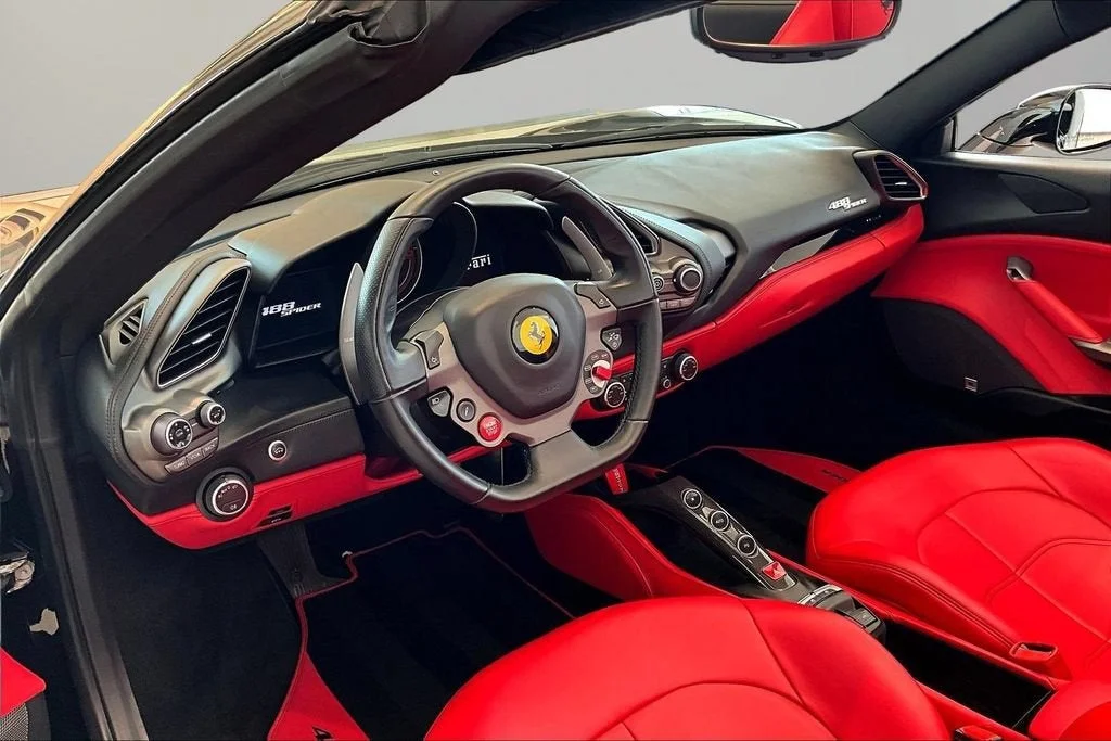 Used 2017 Nero Ferrari  image 14