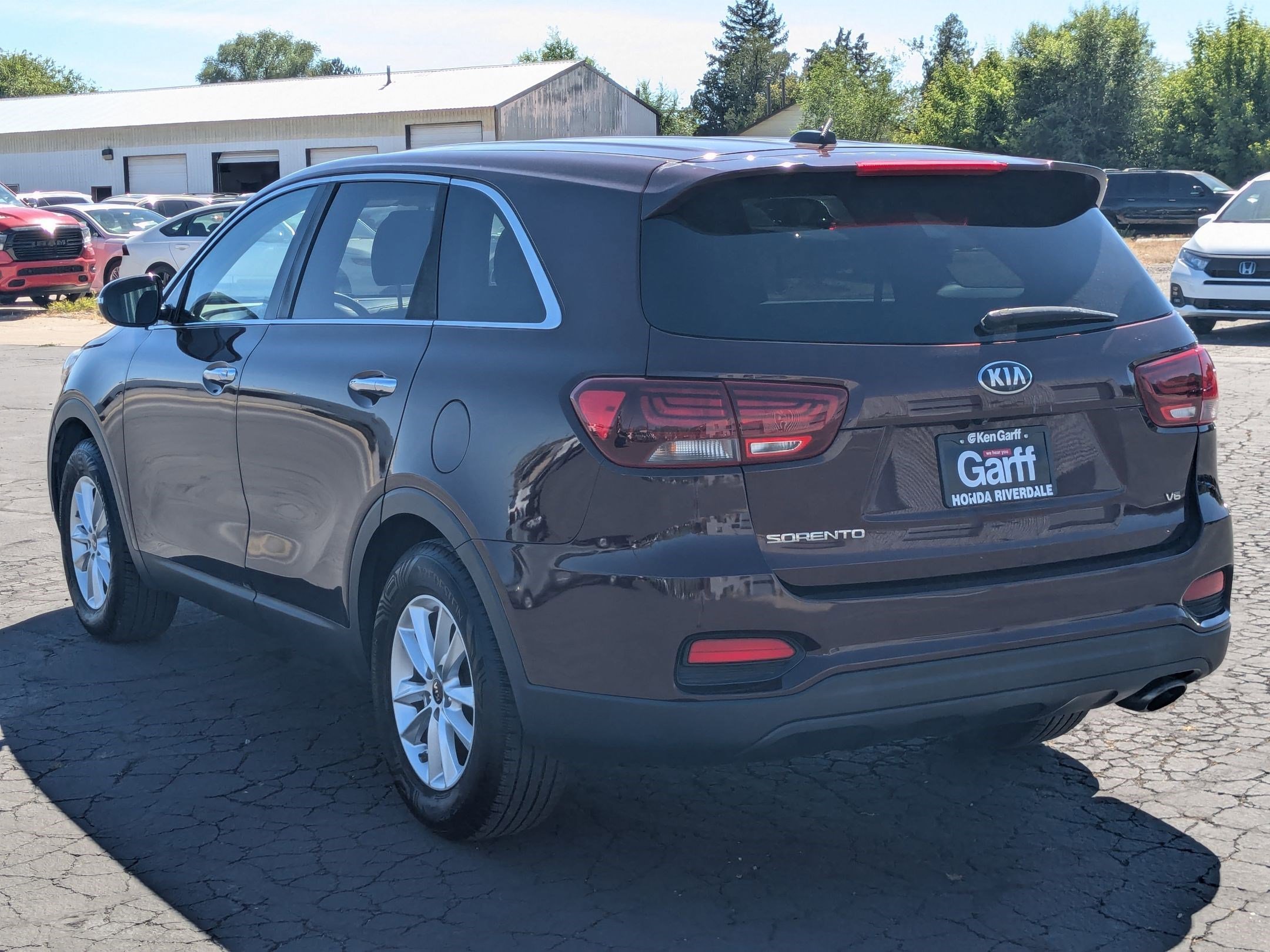 Used 2020 Sangria Kia LX V6 image 5