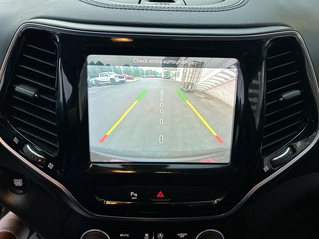 Used 2019 Red Jeep Limited image 18