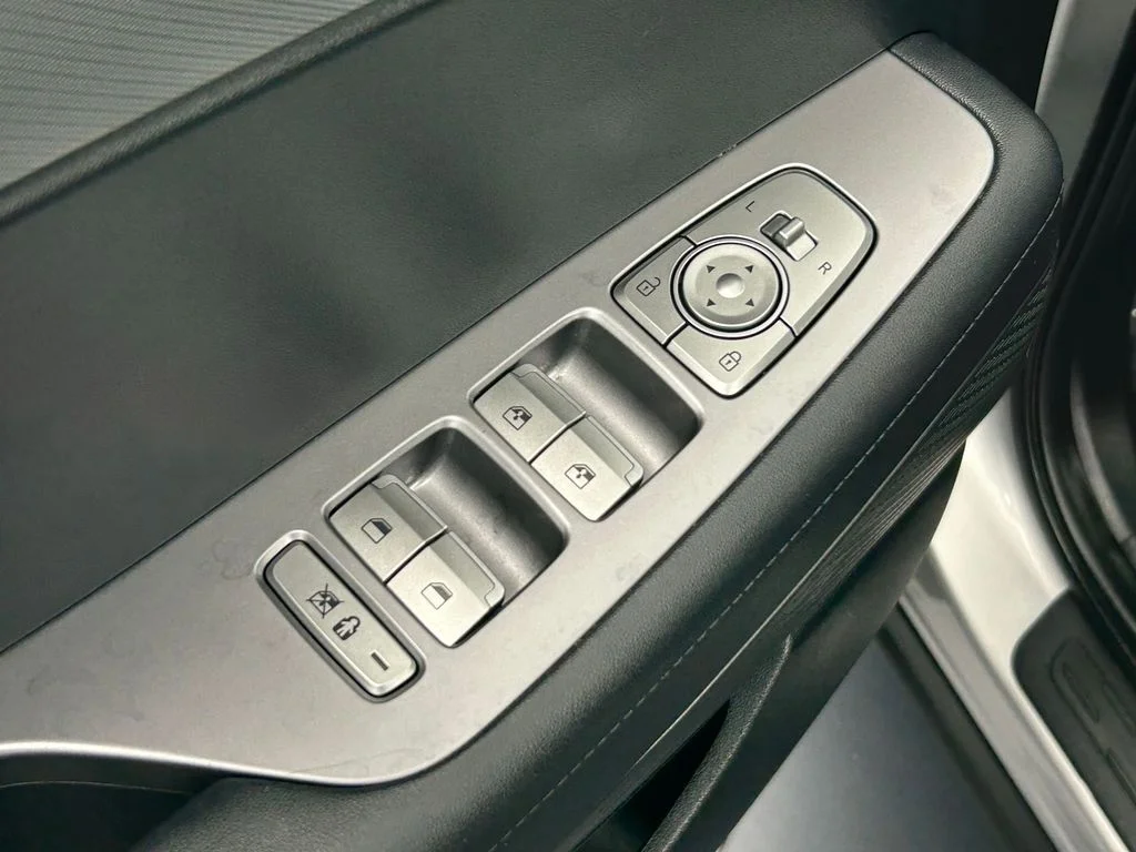 Used 2025 Typhoon Silver Hyundai SEL image 47